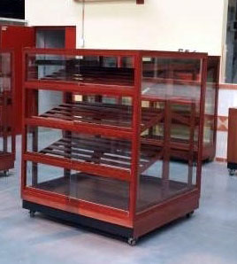 Exhibidor-de-pan-central-con-puertas-color-nogal.jpg